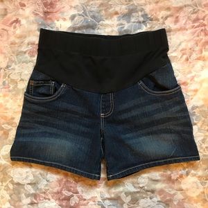 Maternity Shorts - Size Small (Fits like Size 4)